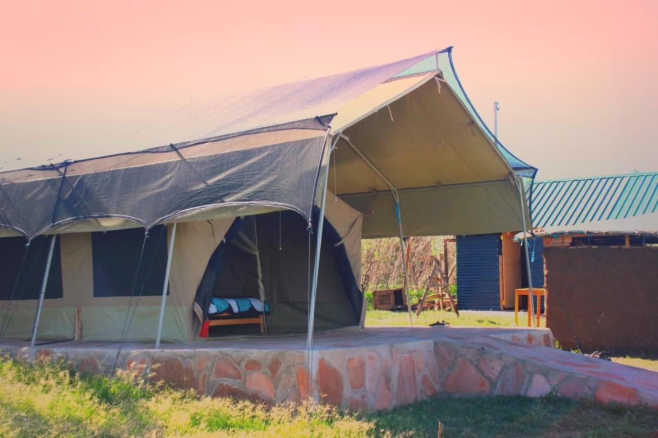 Leruk Maasai Mara Camp Hotell Sekenani Exteriör bild